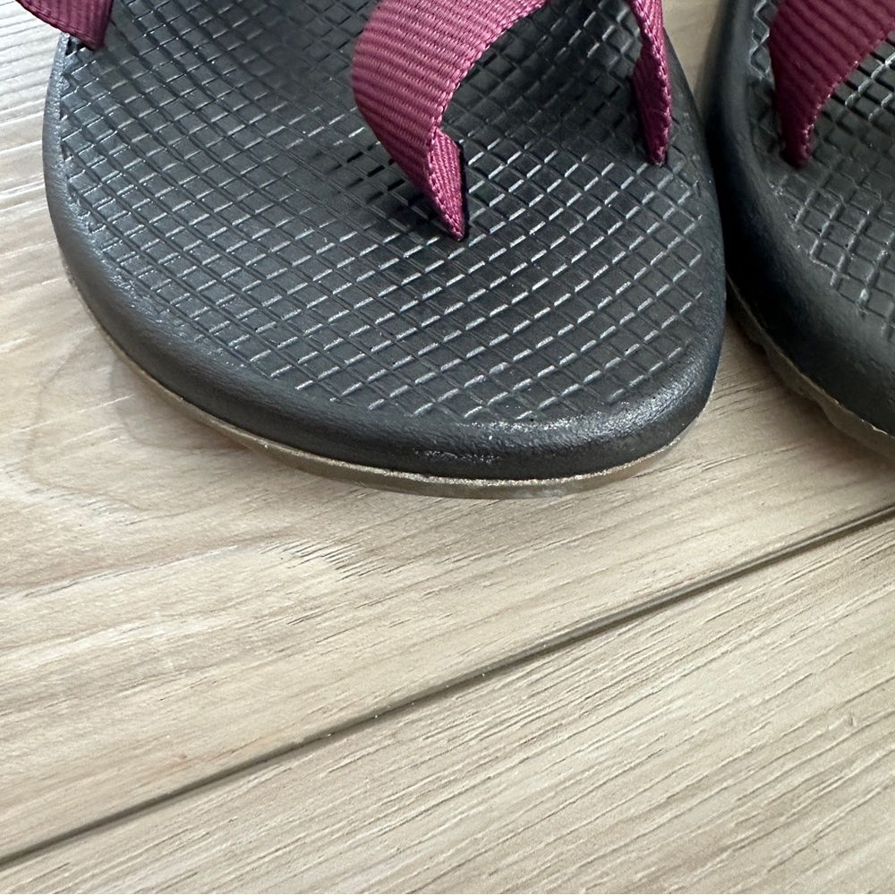 Chaco Z/2 Classic Sandals Maroon Toe Loop Sport Walking Outdoor Women’s Size 8 - Picture 10 of 10